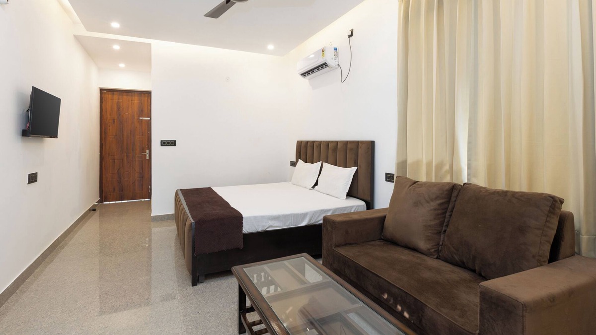 Bigha Villa | Alpine Manor 2 by Ebony Stays – 2BHK Garden Villa in Dehradun