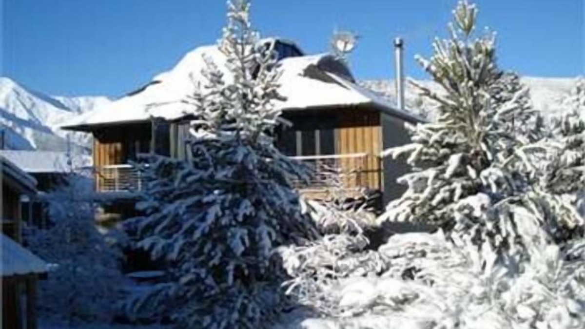 Castle Hill Ski Chalet | Alpine Snow Dome, Castle Hill Village,