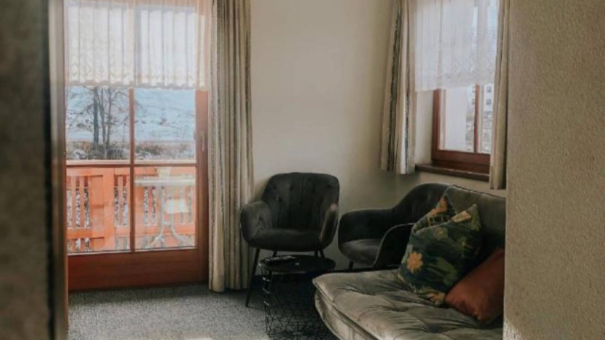 Fendels Apartment | Alpine view 2-5 persons - Organic farm Zirmhof