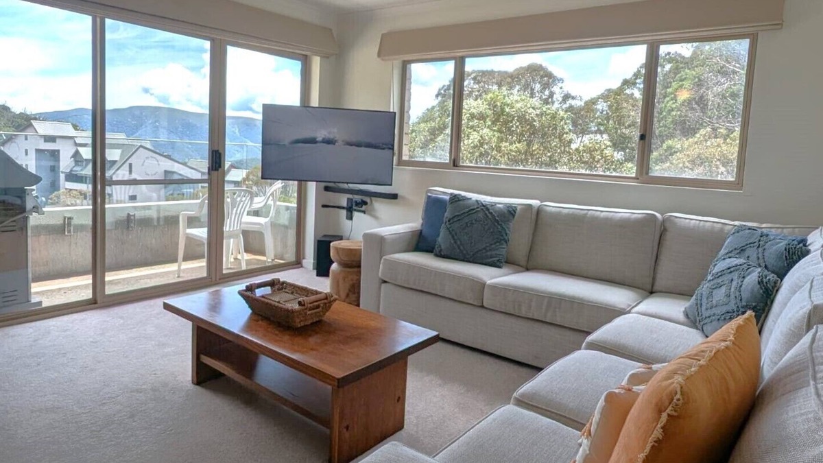 Falls Creek Apartment | Alpine View Apartments