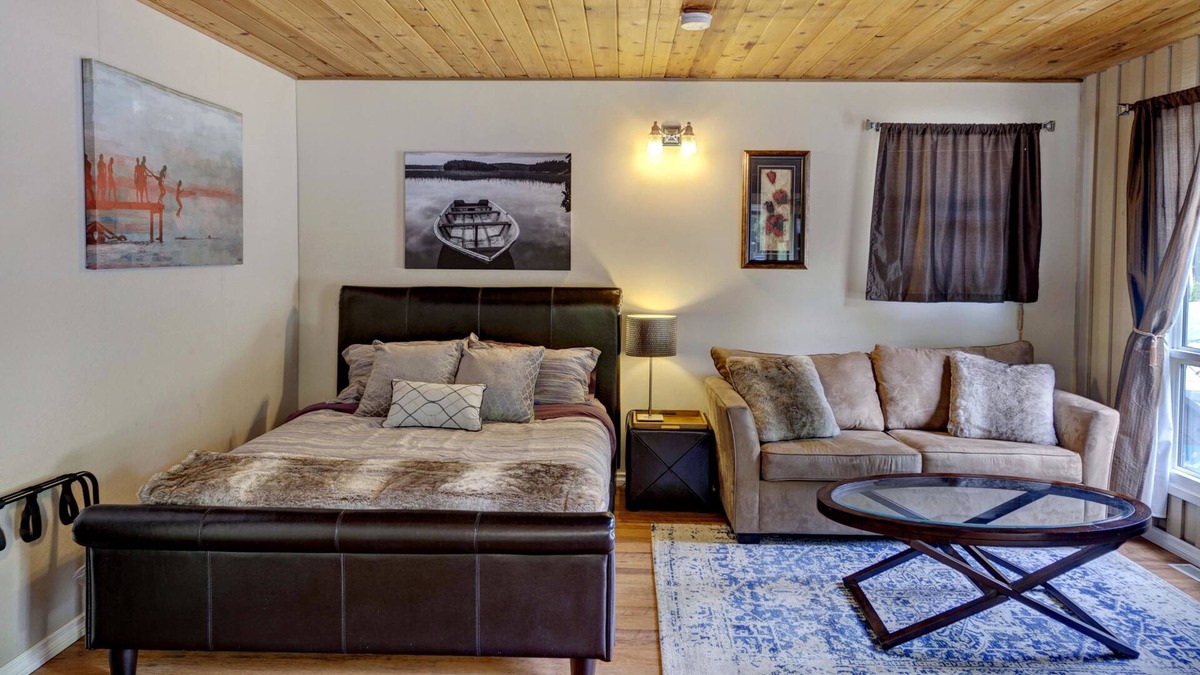 Swansea Point House | Alpine Village Resort
