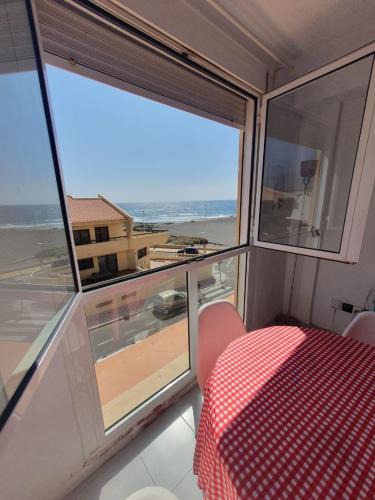 El Medano Apartment | Alquilaencanarias-Medano, Cabezo beach, sea views!