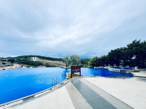 Yapak Apartment | Alta Vista De Boracay, 109B
