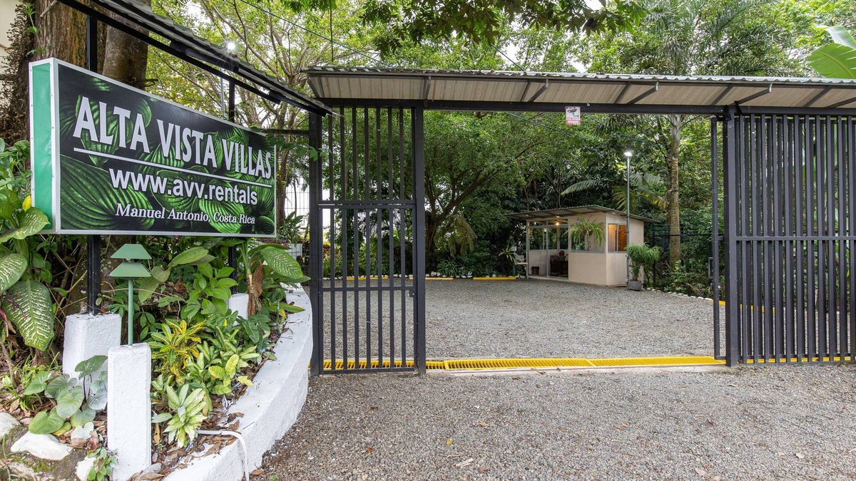Manuel Antonio Villa | Alta Vista Villas Casas Vacacionales