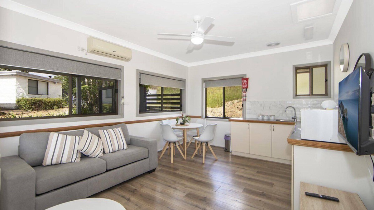Bundook House | Altamira The Pines, TOP NOTCH