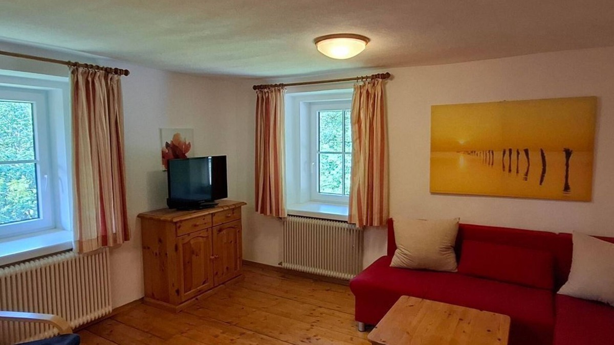 Notsch im Gailtal Cabin | Altes Forsthaus Apartment No. 8 - Wasserleonburg Castle