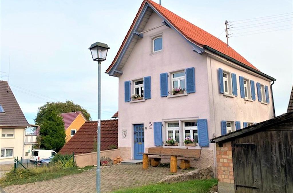 Kreenheinstetten House | Altes Rathaus