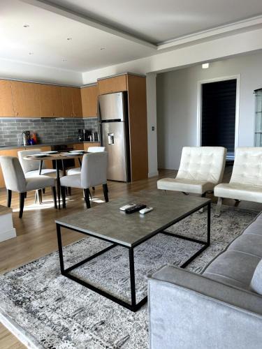 Argyroupoli Apartment | Altitude 5 Penthouse Elliniko