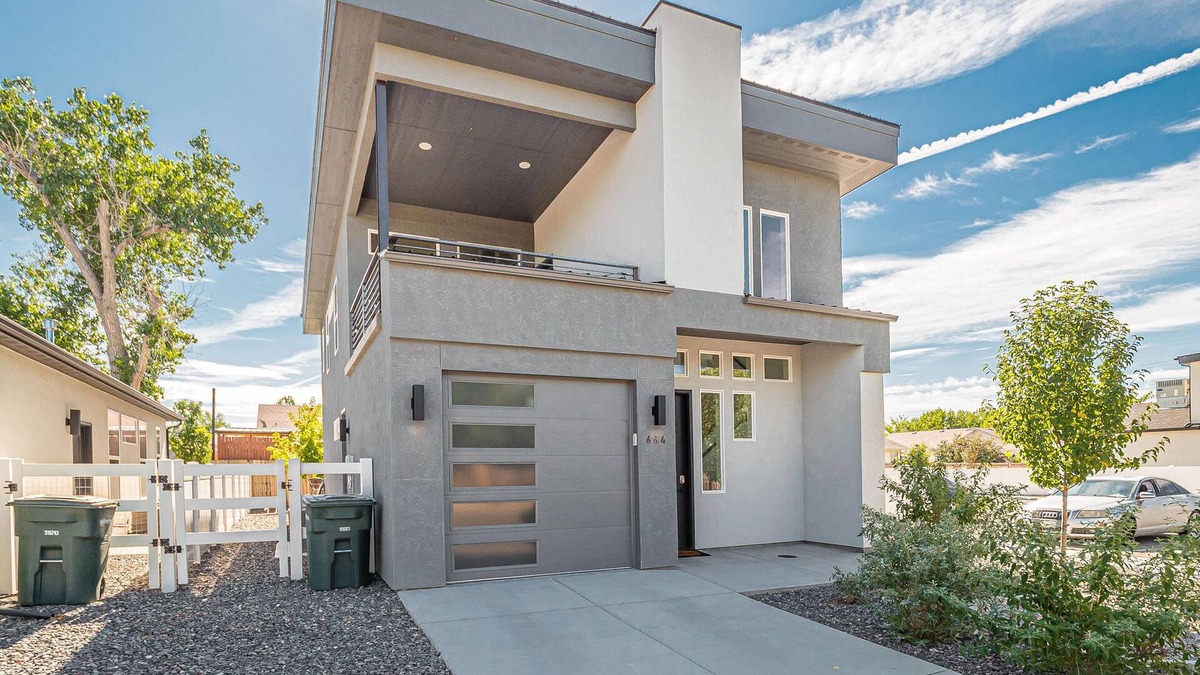 Grand Junction House | Altitude: Hammock Days, Fire Pit Nights