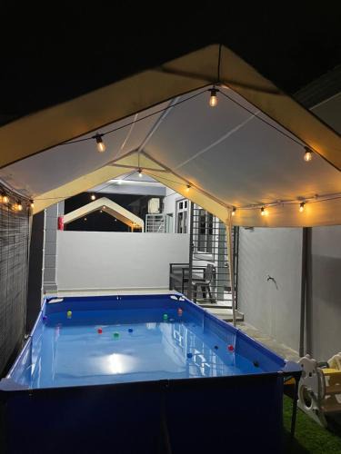 Ayer Molek House | Altizat Homestay - Pool ا Bbq ا Netflix ا Wifi
