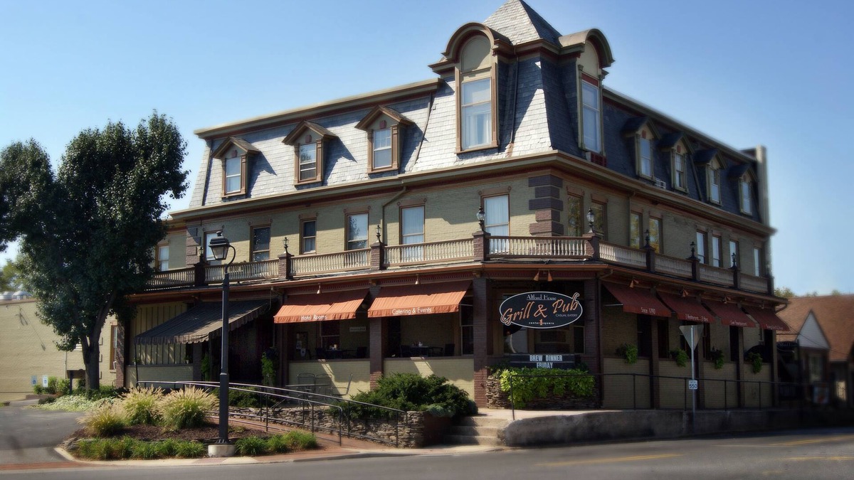Abbottstown Hotel | Altland House Inn and Suites