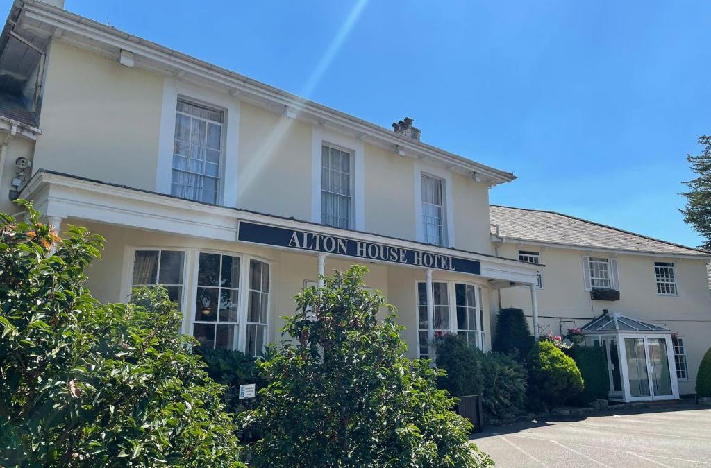 Alton Hotel | Alton House Hotel