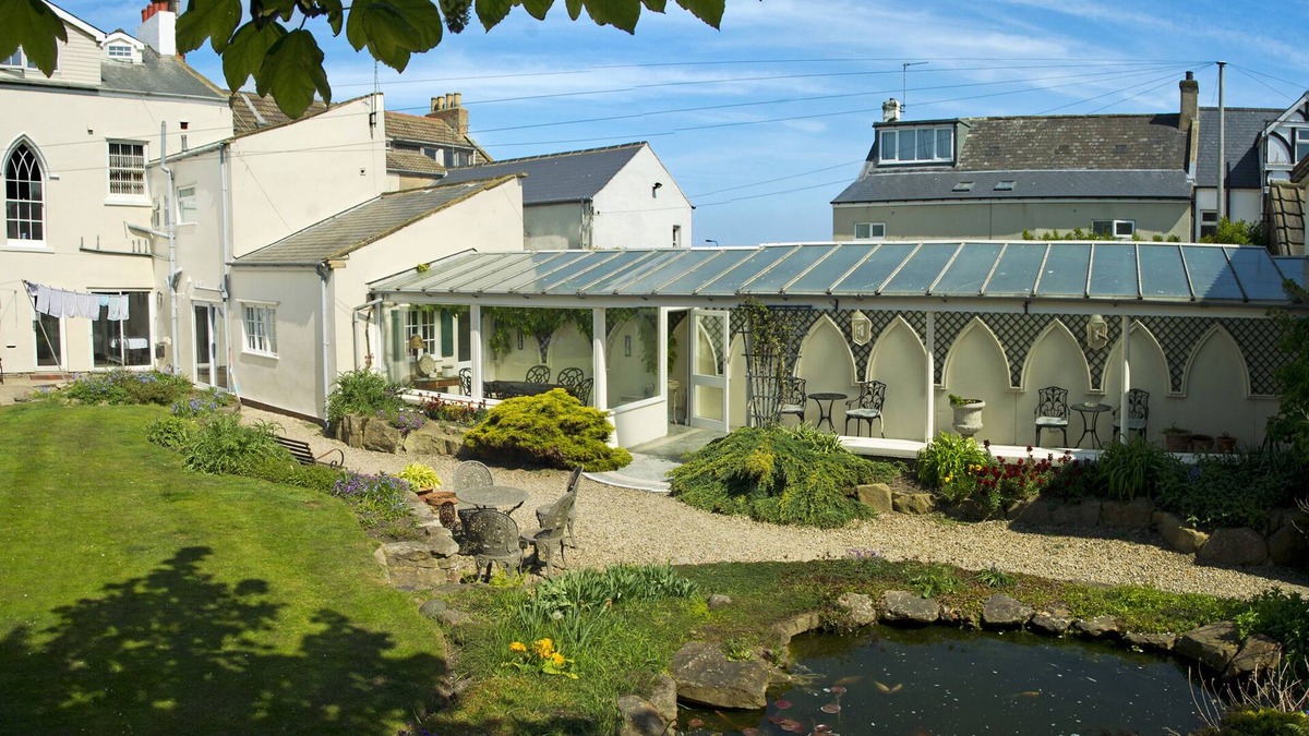 Seaton Carew House | Altonlea Lodge Guest House