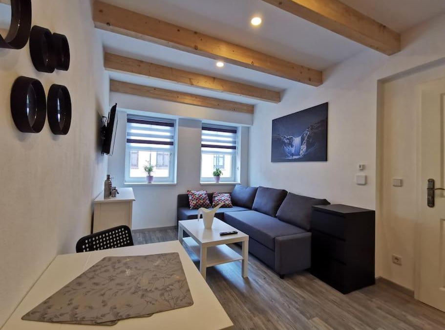 Haldensleben Apartment | Altstadt-Apartment & FeWo OG für max 3 Pers