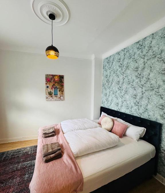 Wedel Apartment | Altstadt-Charme bei Hamburg mit Garten & Grill