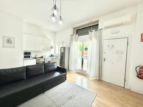 La Latina Apartment | Aluche Aparment B