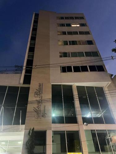 Palmeiras Apartment | Alugo 1 Suite 210 no Mont Blanc