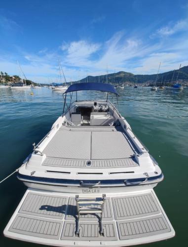 Parque das Palmeiras Boat Rental | Aluguel de lancha em Angra dos Reis