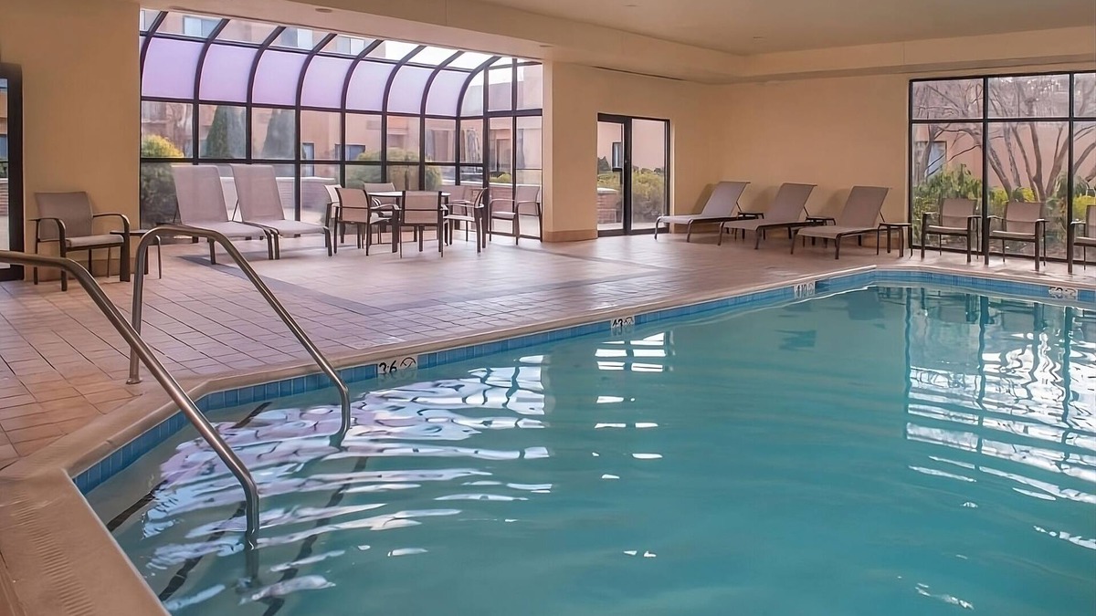 Columbia Hotel | Always a Great Idea To Unwind! Near Lake Kittamaqundi, w/Pool, Pet-Friendly!