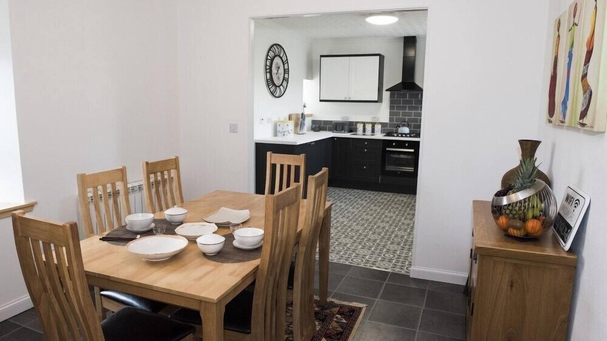 Isle of Lewis Cottage | AM BLÀR BEAG, family friendly, with a garden in Ness, Isle Of Lewis