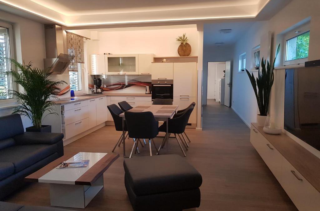 Marzahn Apartment | Am Schmeding