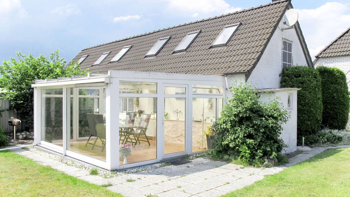 Verchen House | Am See I by Interhome