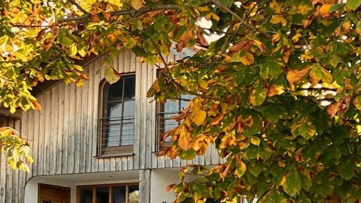 Traunreut House | "Am Weiher" Comfortable holiday residence