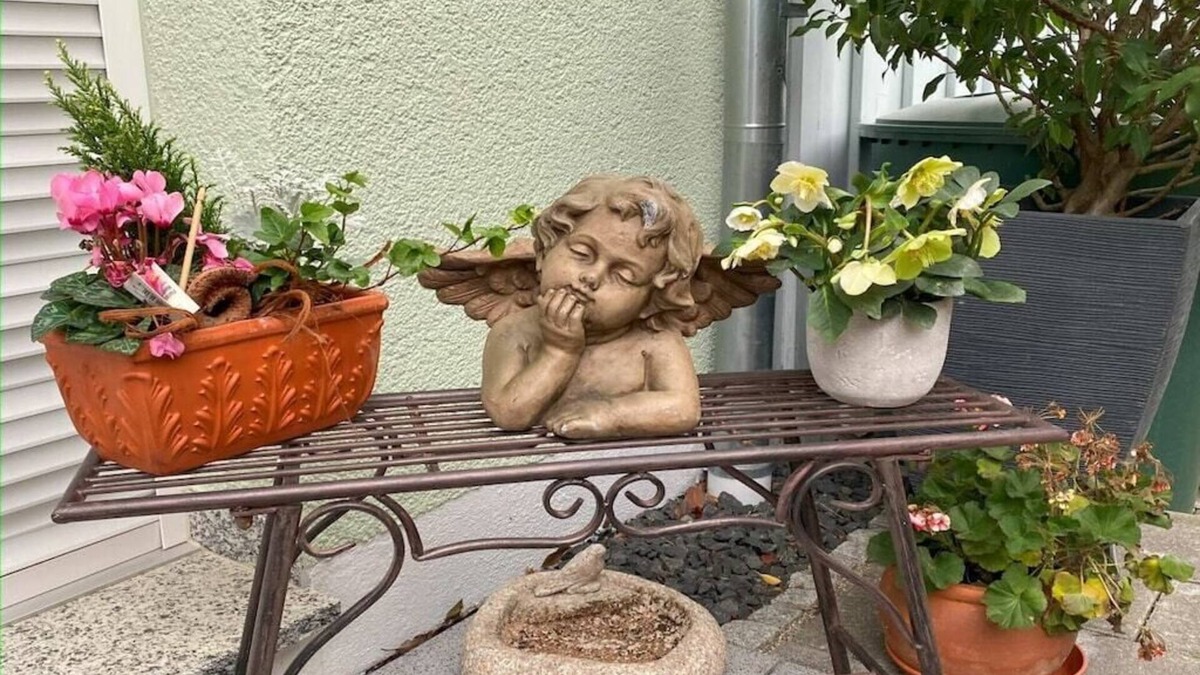 Staufen im Breisgau House | Am Wiiwegli Comfortable holiday residence