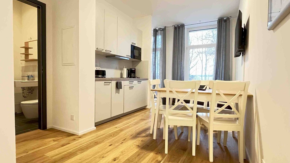 Amberg Apartment | (AM1013) Modern fitter's apartment