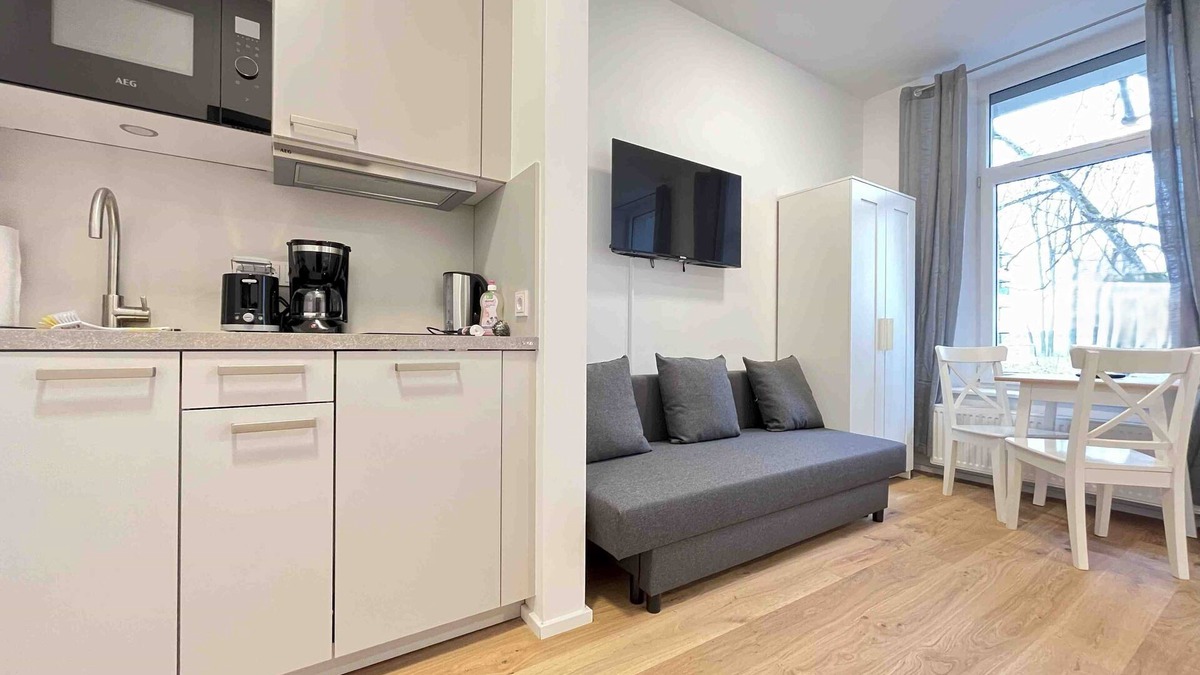 Amberg Apartment | (AM1026) Smart apartment for fitters