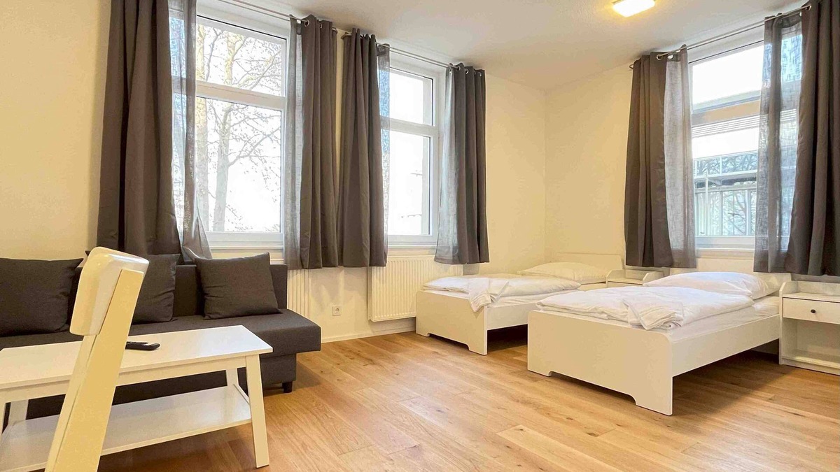 Amberg Apartment | (AM1040) Smart apartment for fitters in a great location