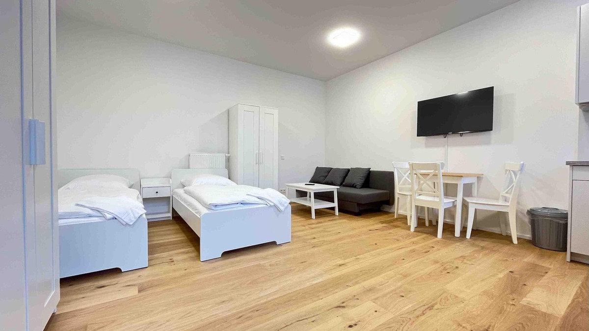 Amberg Apartment | (AM1082) Timely furnished apartment for fitters