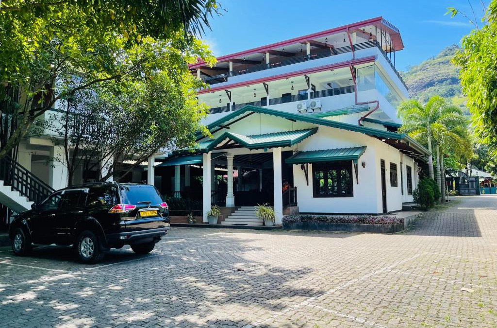 Thotagamuwa House | Ama Residence