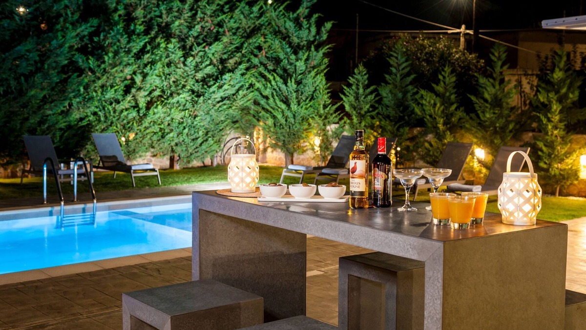 Perivolia Villa | Amaen Luxury House