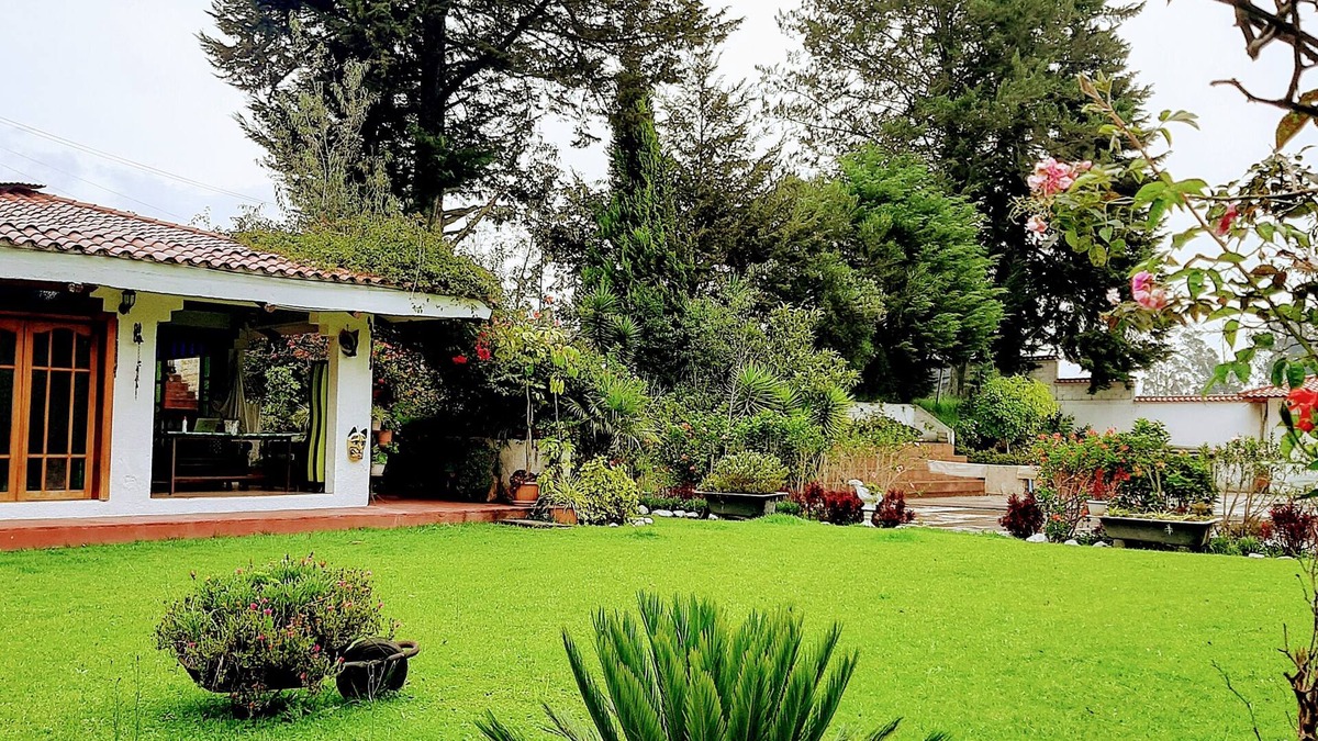 Pasochoa House | Amaguaña Luxury Country House