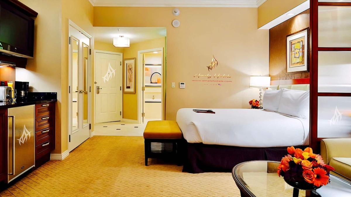 Las Vegas Apartment | Amalz # 4, MGM Signature 2 Bedroom 3 Bathroom Balcony Suites !