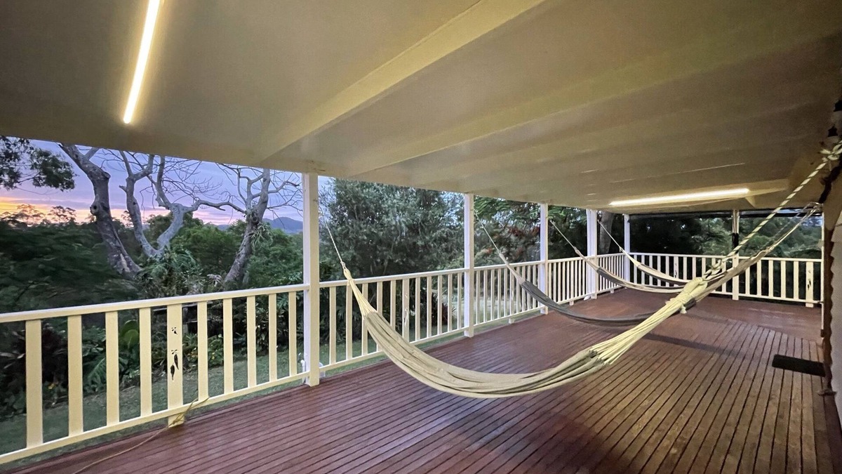 Shire of Cooloola House | Amamoor Homestead, inc Amamoor Cottages (3 self contained cabins)
