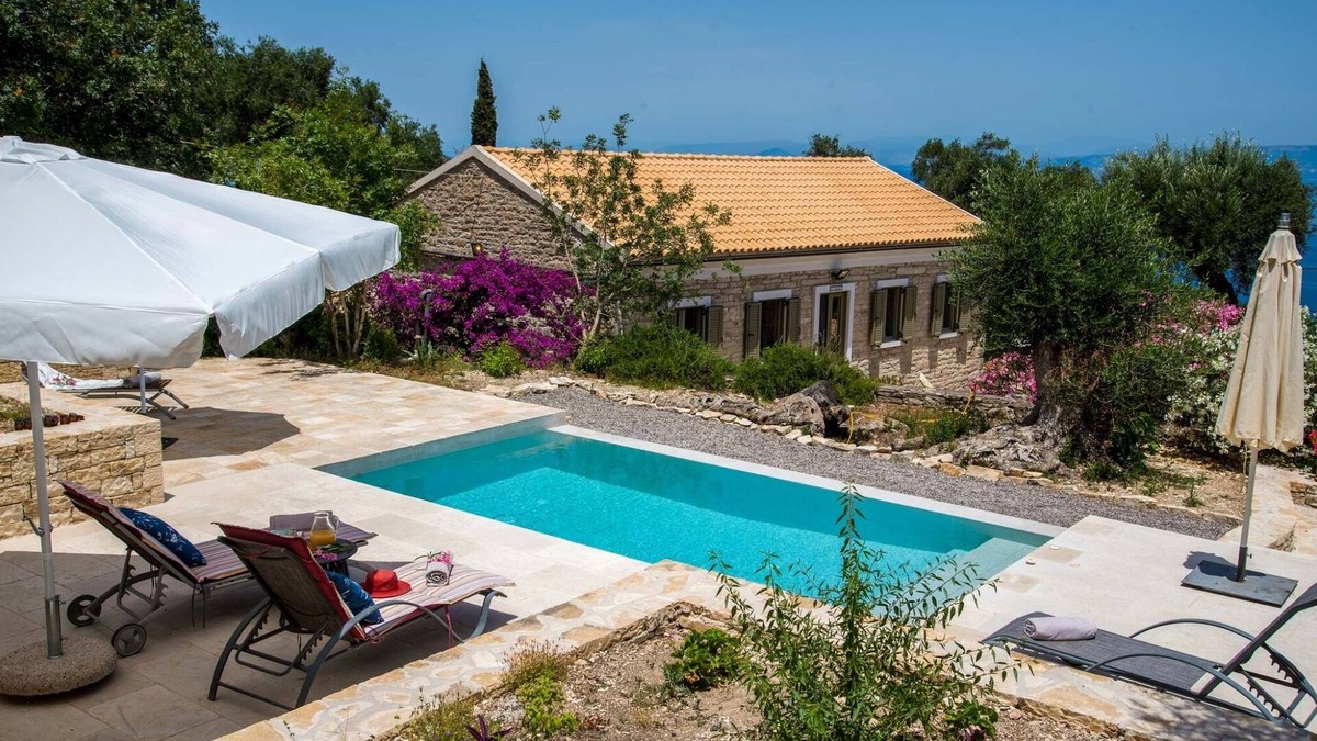 Koutsi Villa | Amara Villa - Three Bedroom Villa, Sleeps 6
