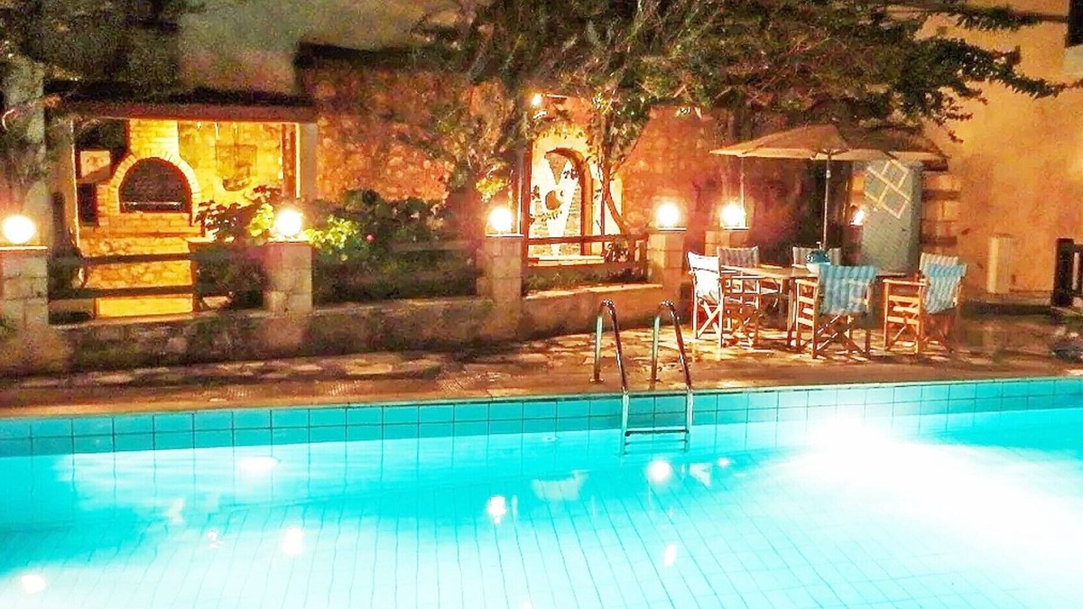 Roussospiti Villa | Amarandos Villa