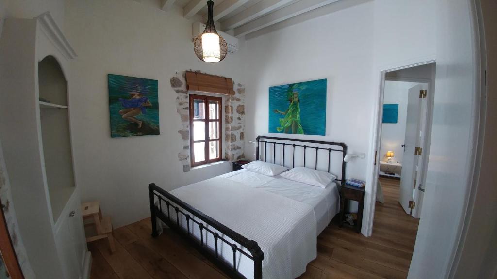 Mandraki House | Amaranti House n Art