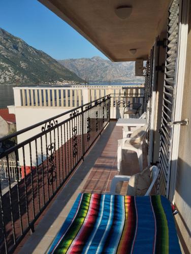 Donja Kostanjica House | Amarillys