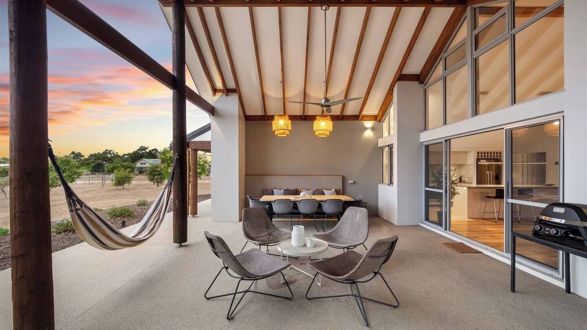 Quindalup House | Amaroo Luxe Hinterland Farmhouse Studio