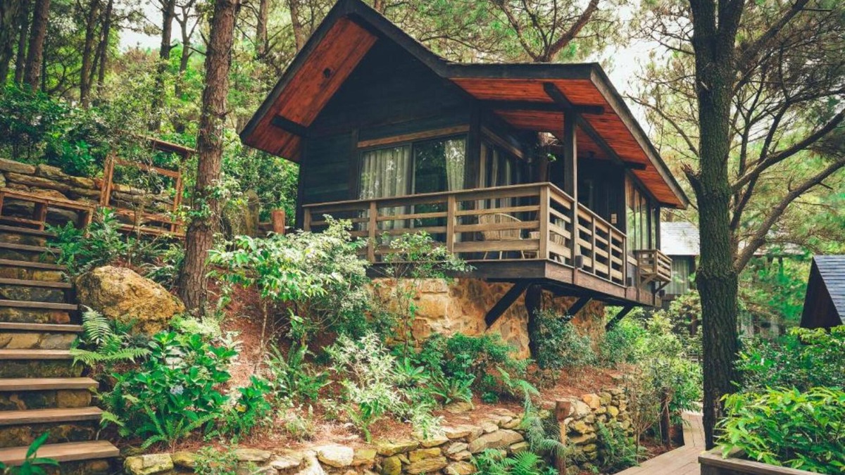 Soc Son Hotel | Amaya Retreat