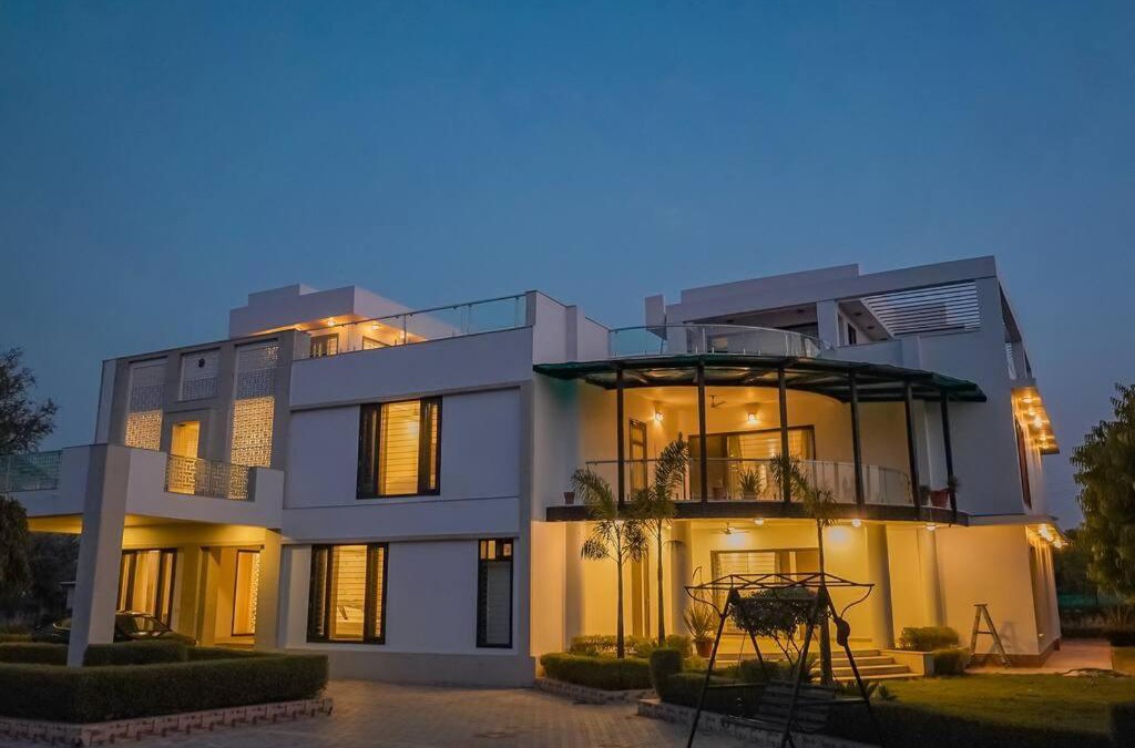 Jamwa Ramgarh Villa | Amayra The Luxury Farm