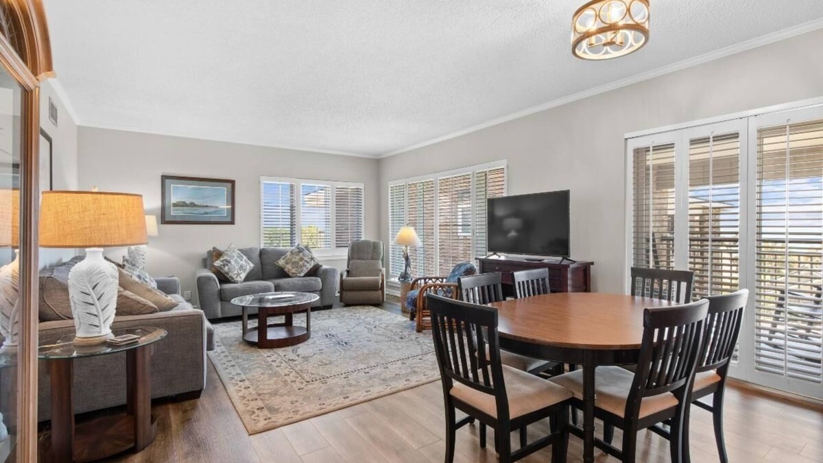 Georgetown County Condo | Amazing 2 Bdrm Oceanview 4th Flr