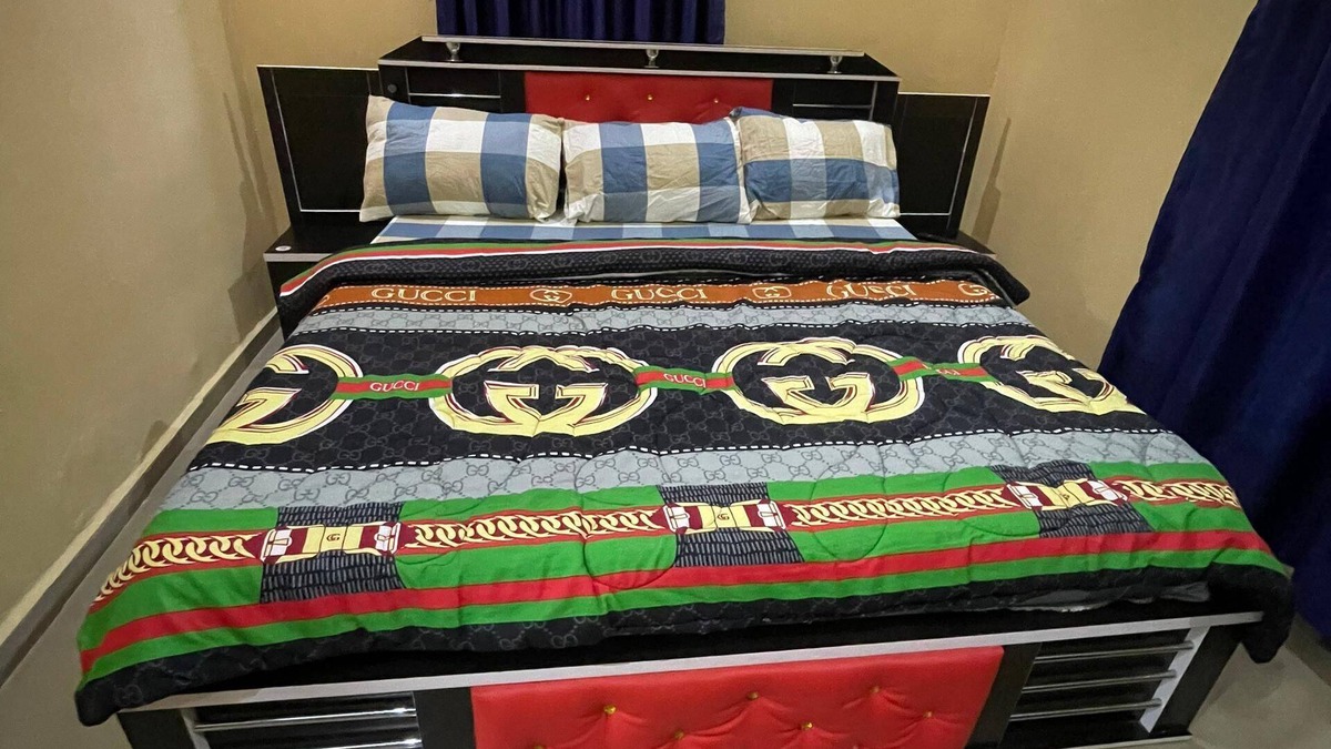 Warri Apartment | Amazing 2-bedroom apartment with AC in vibrant Warri