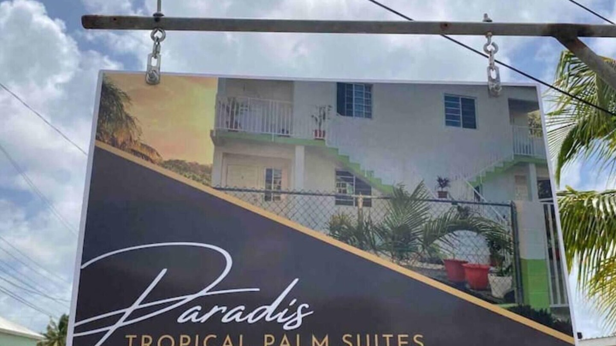 Saint John Parish Apartment | Amazing 2 bedroom apt 1 warm, cosy, comfortable