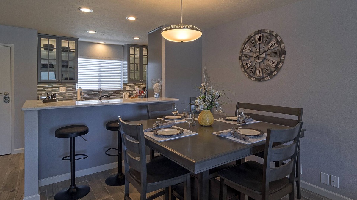 South Scottsdale Condo | Amazing 2Bd/2Ba Scottsdale Condo directly across street from Fashion Square
