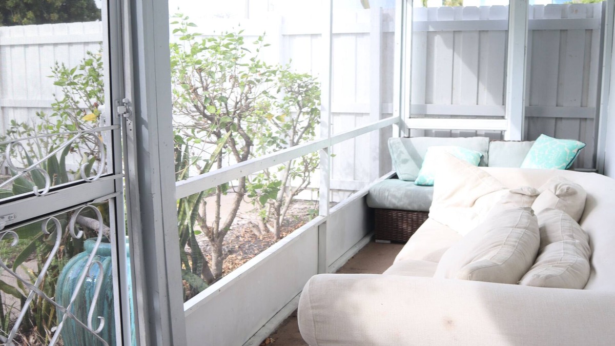 Singer Island Apartment | Amazing 2BR walking distance to Beach