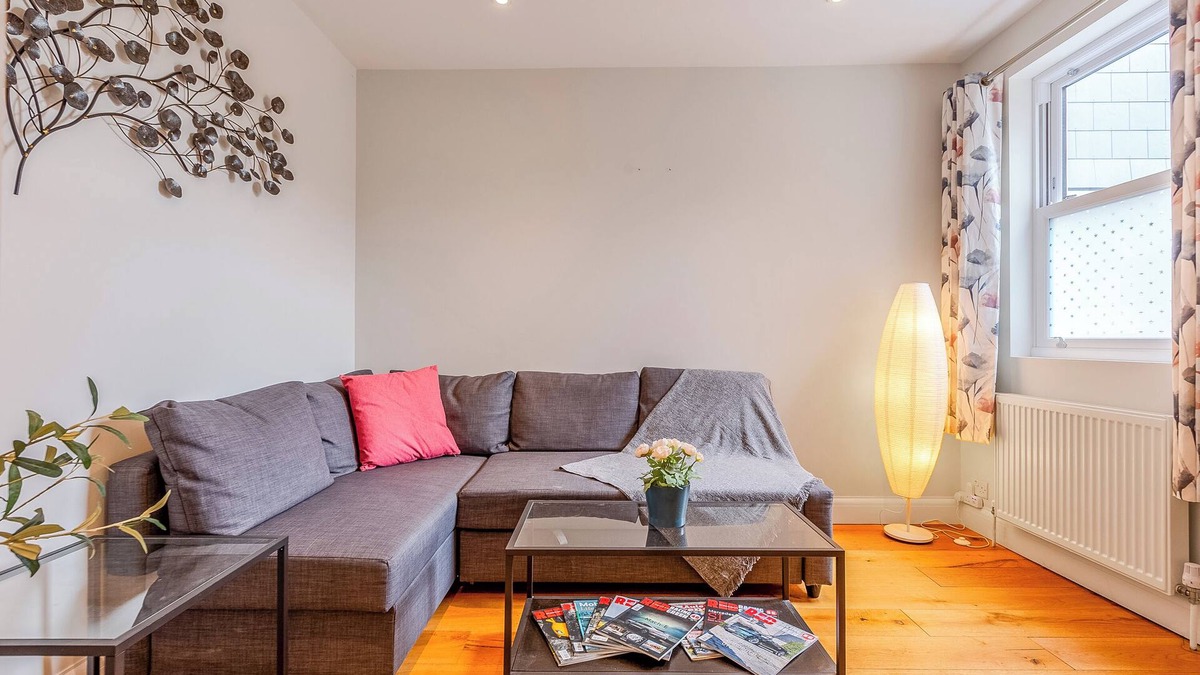 Southfields Apartment | Amazing 3BR Apartment near Wimbledon Park & Tube